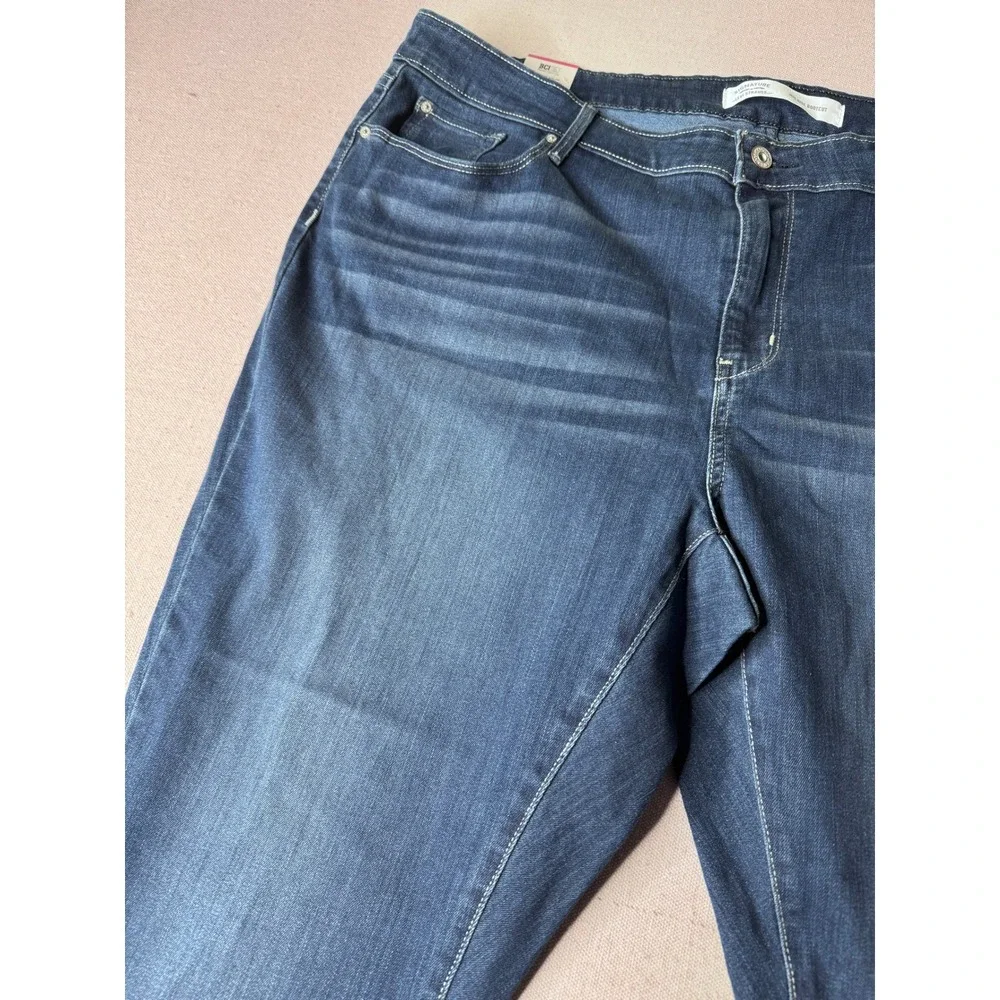 Signature by Levi Women Plus Size 24 Mid Rise Bootcut Jeans Simply Stretch